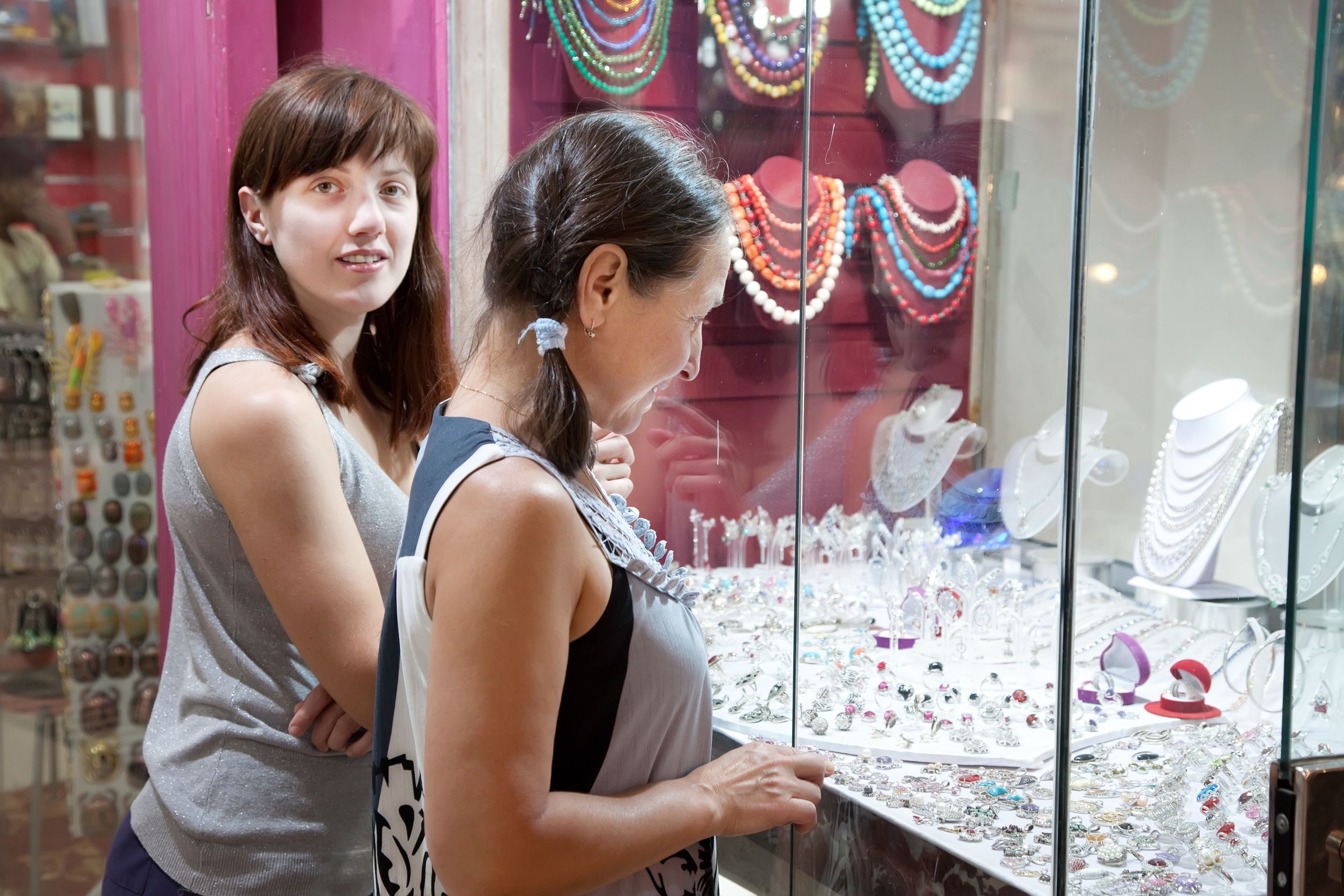 Looking For The Perfect Gift? Visit A Jewelry Store In Albuquerque NM