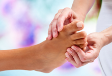 Signs That It’s Time to Get Checked by a Foot Doctor