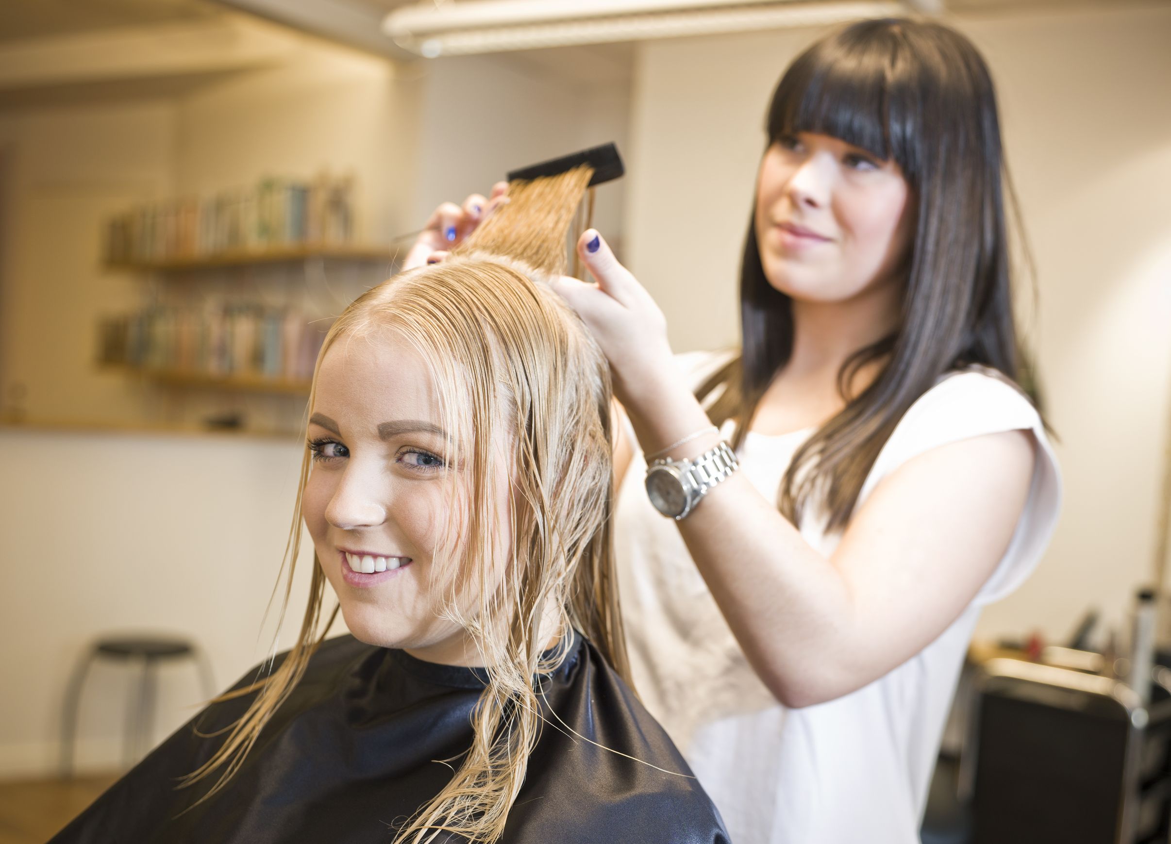 Benefits of Choosing a Hair Extensions Salon in Arizona