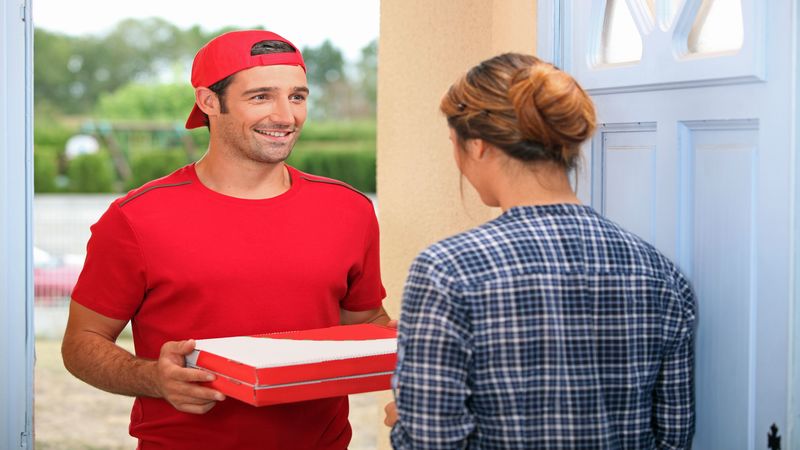 What Can You Expect From A Pizza Delivery In Fort Myers FL?