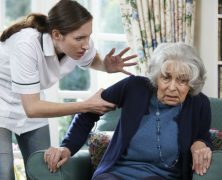 3 Benefits of Hiring an In-Home Caregiver in Philadelphia, PA