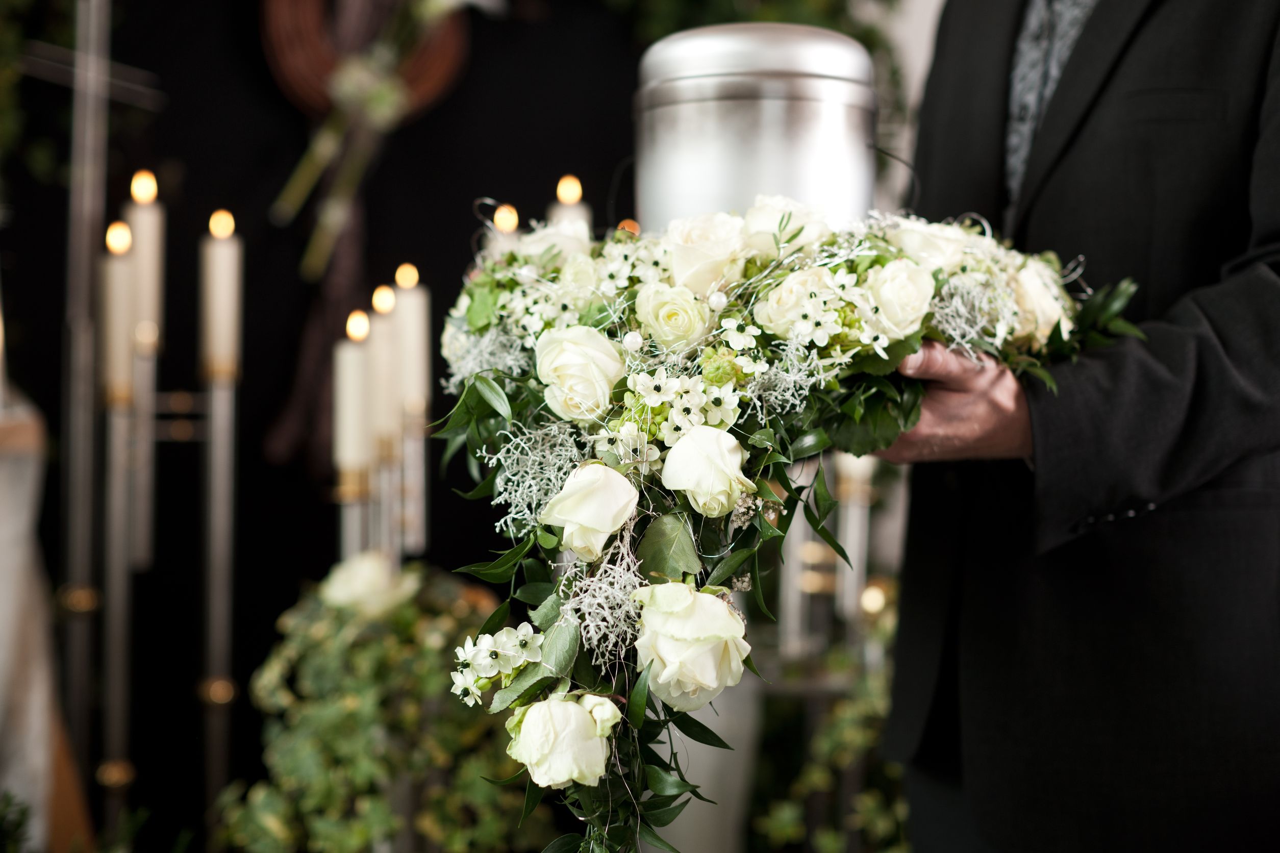 Selecting the Best Flowers to Send to a Cemetery in Oklahoma City