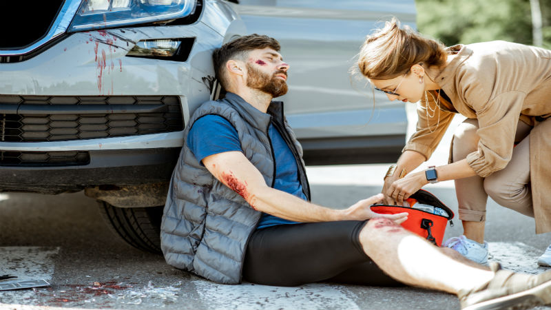 Hiring Injury Lawyers in Hawaii to Represent You After a Car Accident