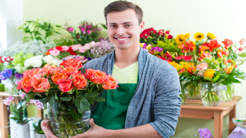 What to Think About When Choosing a Van Buren Flower Delivery Service