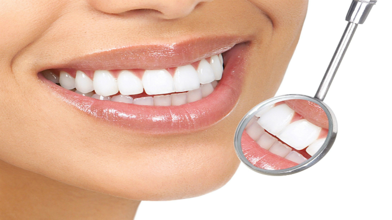 The Benefits Of Teeth Whitening From A Dentist in Philadelphia