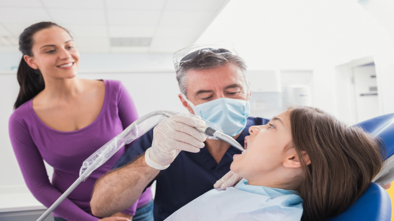 Smile With Confidence With the Help of a Dentist in Thousand Oaks