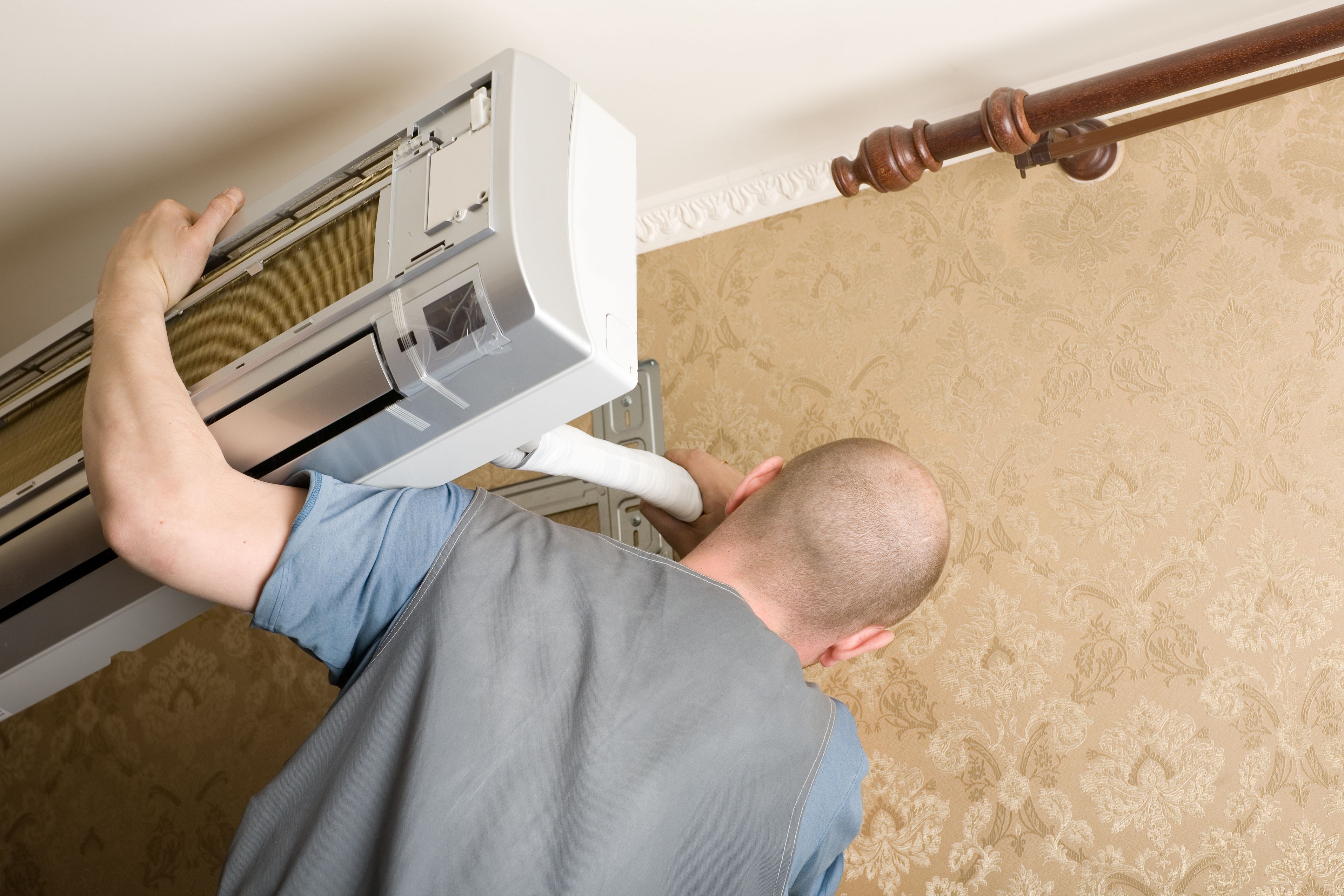 CALL THE PROFESSIONALS FOR AIR CONDITIONER REPAIR IN Moreno Valley CA