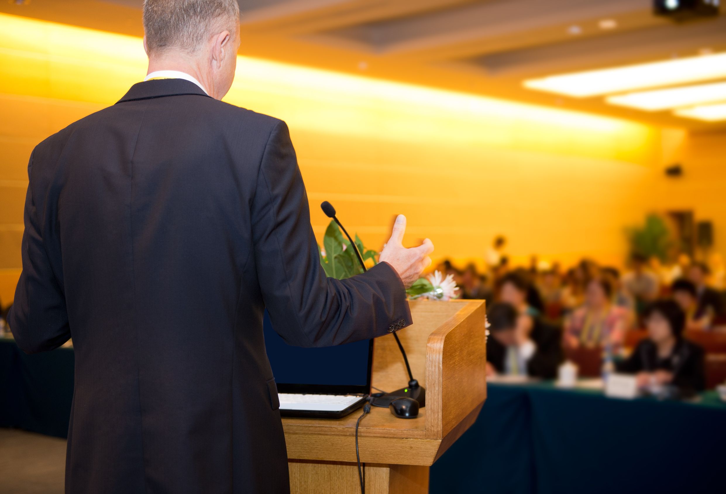 How To Schedule A Seattle Conference Speaker For An Event