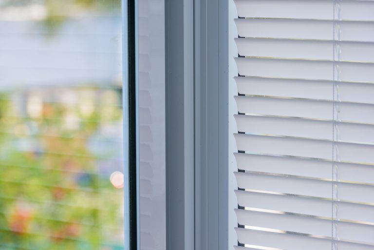 Choosing ,Wooden Blinds in Brandon, FL Gives the Room a Unique Look