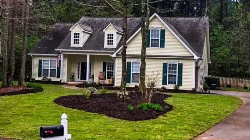 Installing Outdoor Lighting in Newnan, GA, Adds Some Pizzazz to the Look of Your Home