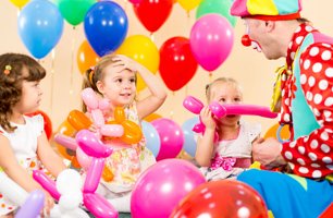 Brighten your event atmosphere through a Balloon Delivery Service in Chicago IL today